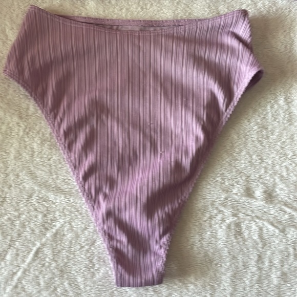 Frankie's Bikinis Annia High-Waist Pliss Bikini Set Size Small Color: lavender - Picture 3 of 10